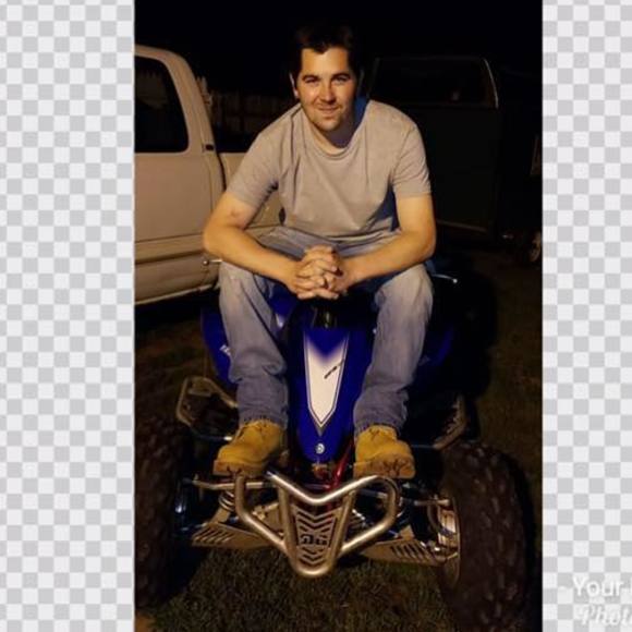 Meet your Posher, Chris - Picture 1 of 1